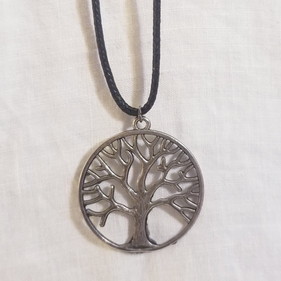Silver Tree of Life Necklace & Earrings - Picture 3 of 8